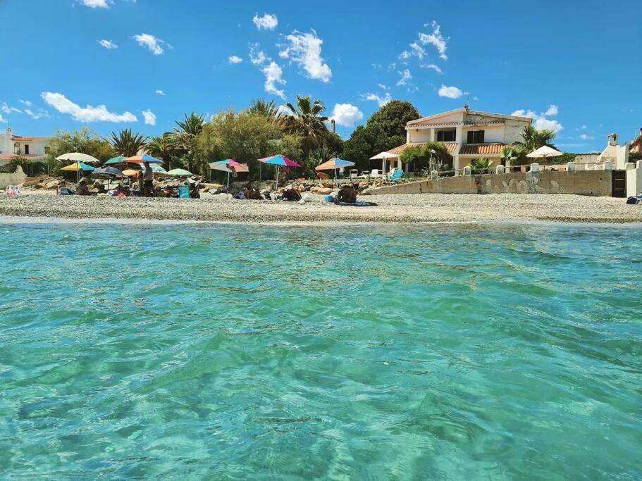 Paradise Beachfront Villa, Porto Columbu, Sardinia Porto Columbu - Perd'E Sali Eksteriør bilde